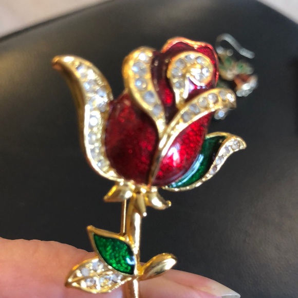 Holiday Jewelry lot of 3 pcs. Gold Toned. Enamel Rhinestones Rose Tree Earrings - Picture 4 of 6